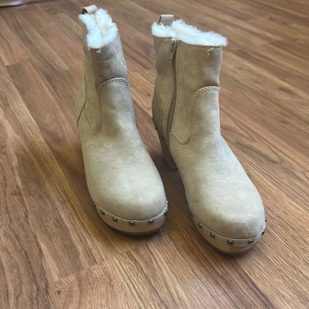 Beautiful fabric upper faux fur lining and faux fur sock boots